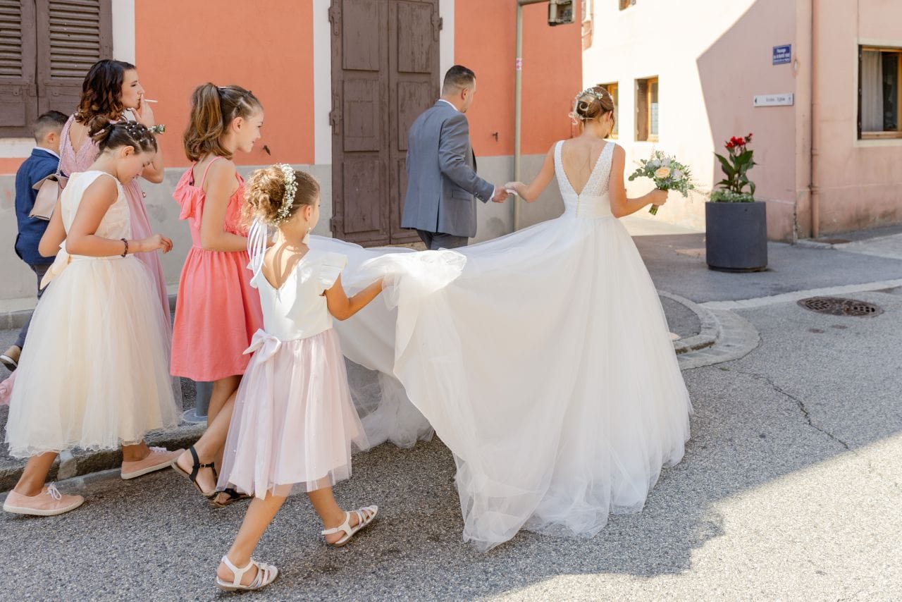 Mariage dans les rue de Yenne