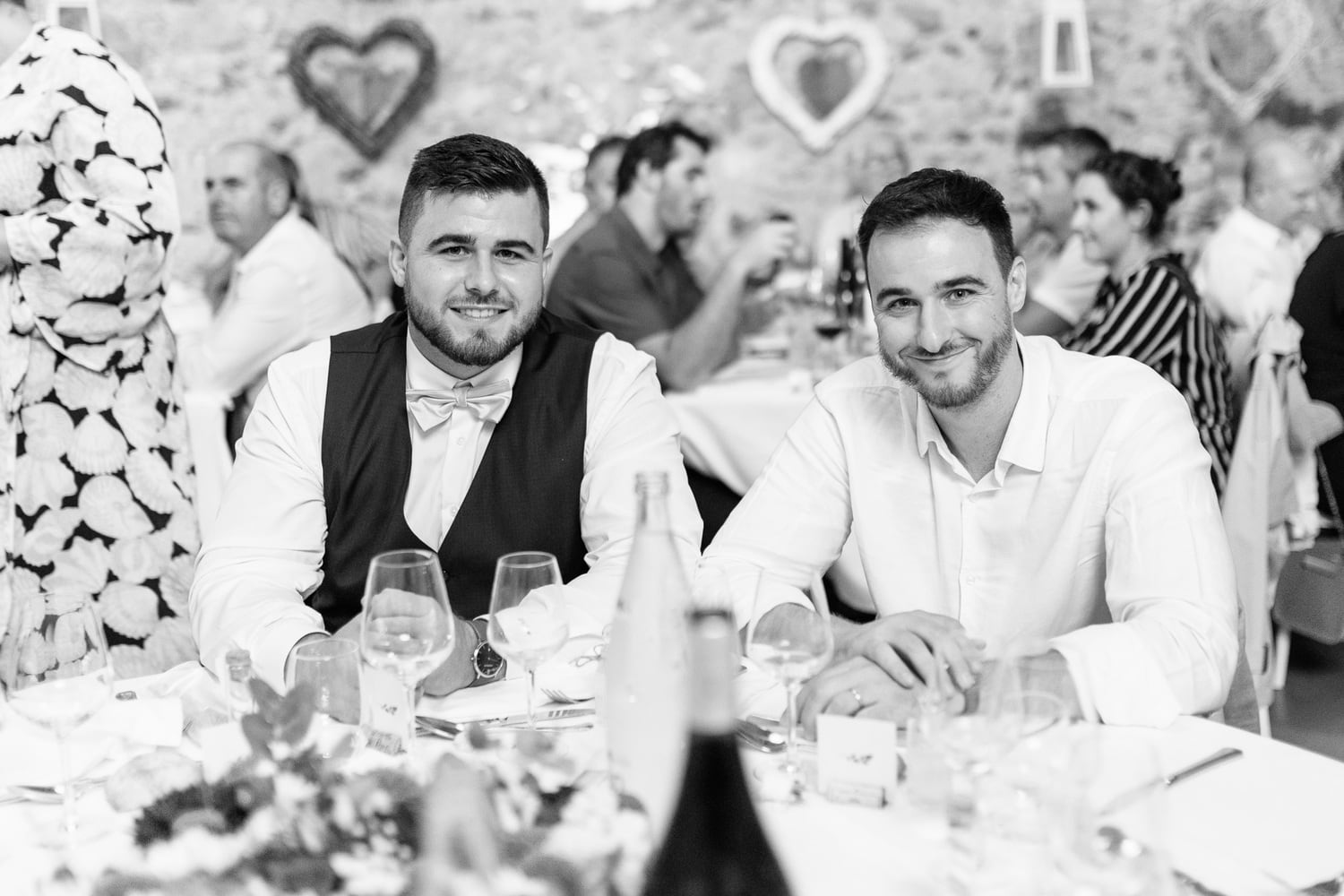 portait à table lors de soirée de mariage