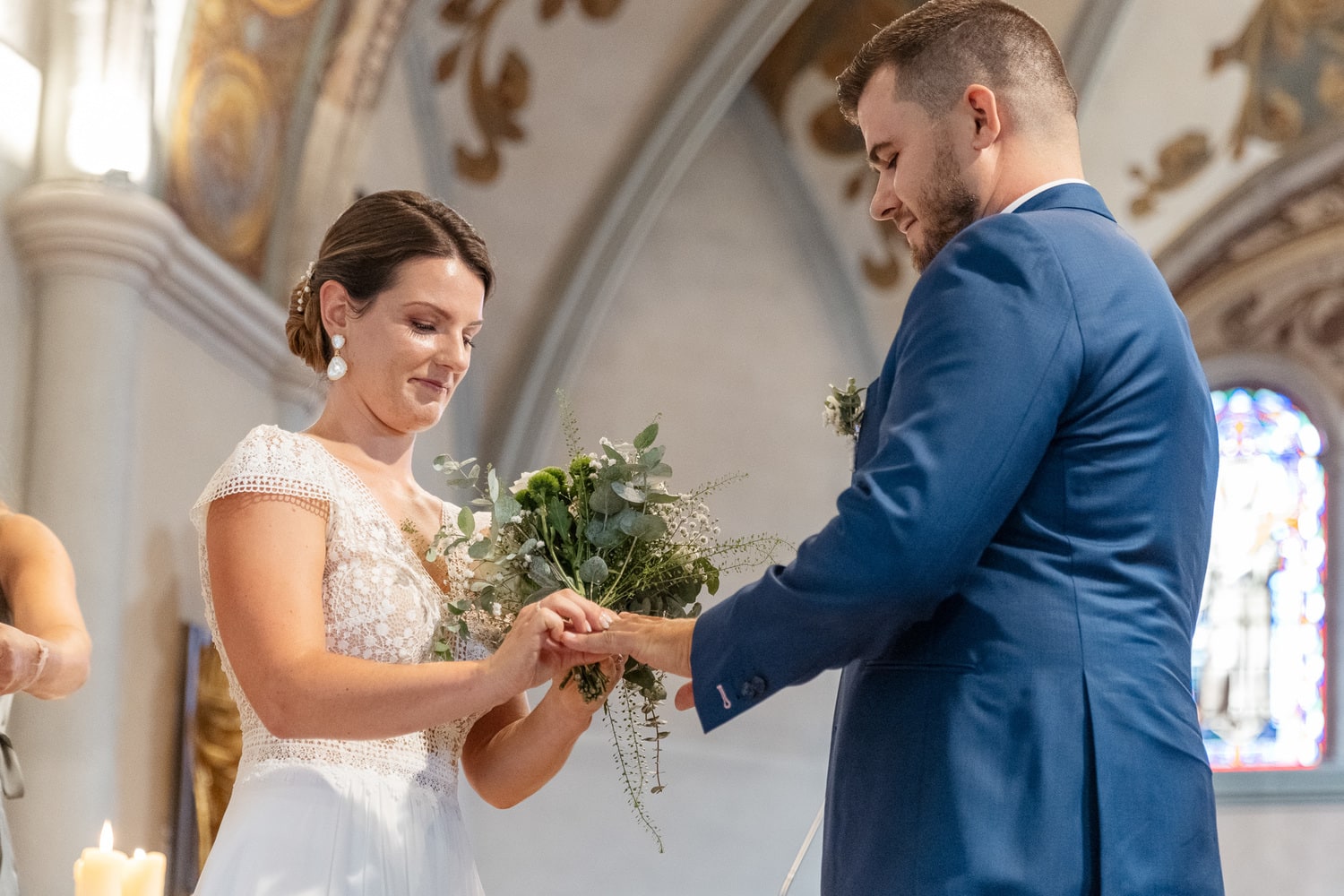 échange des alliances à l'église de la Motte Servolex